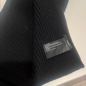 Theory Classic Black Knit Scarf